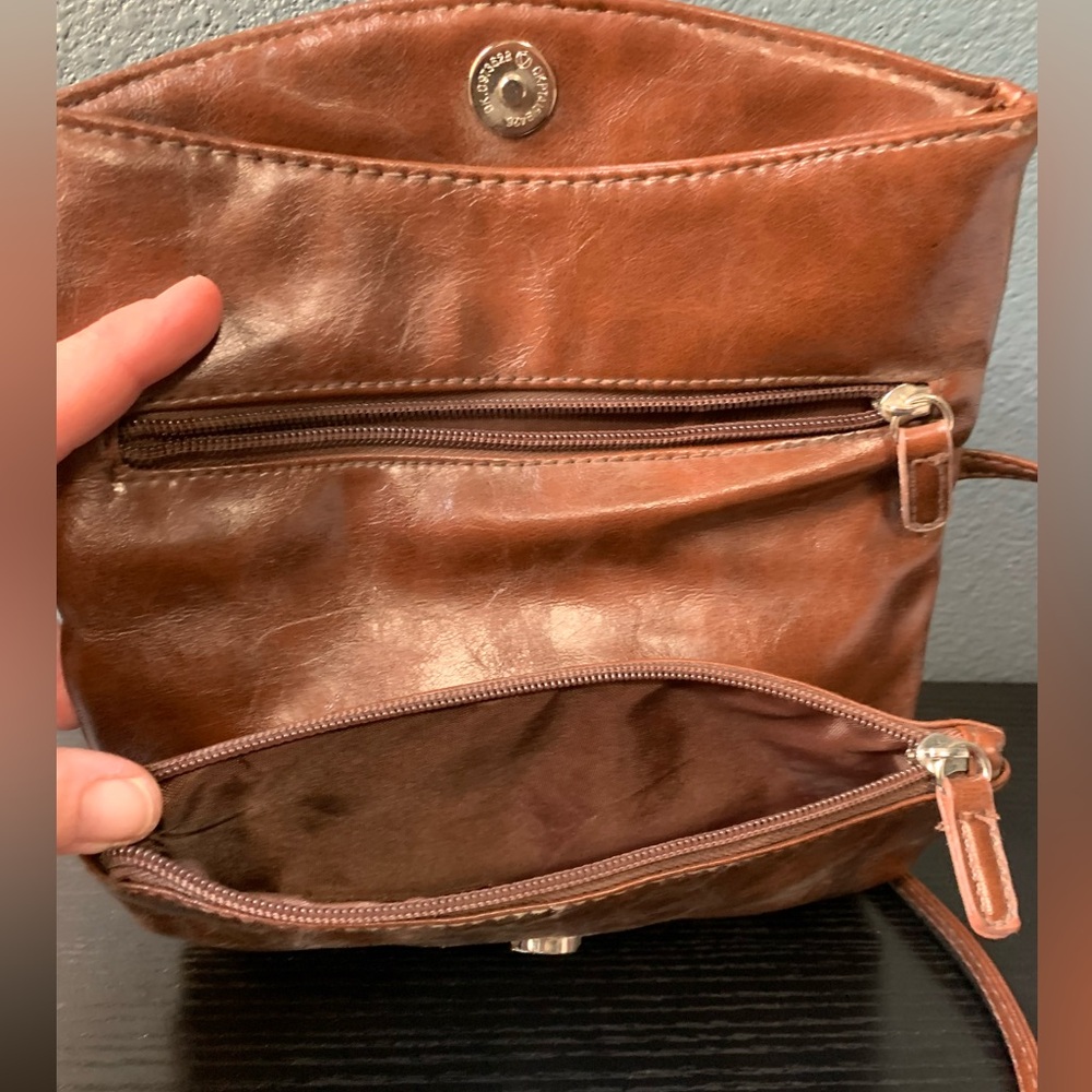 Slim brown cross body purse - Picture 5 of 6